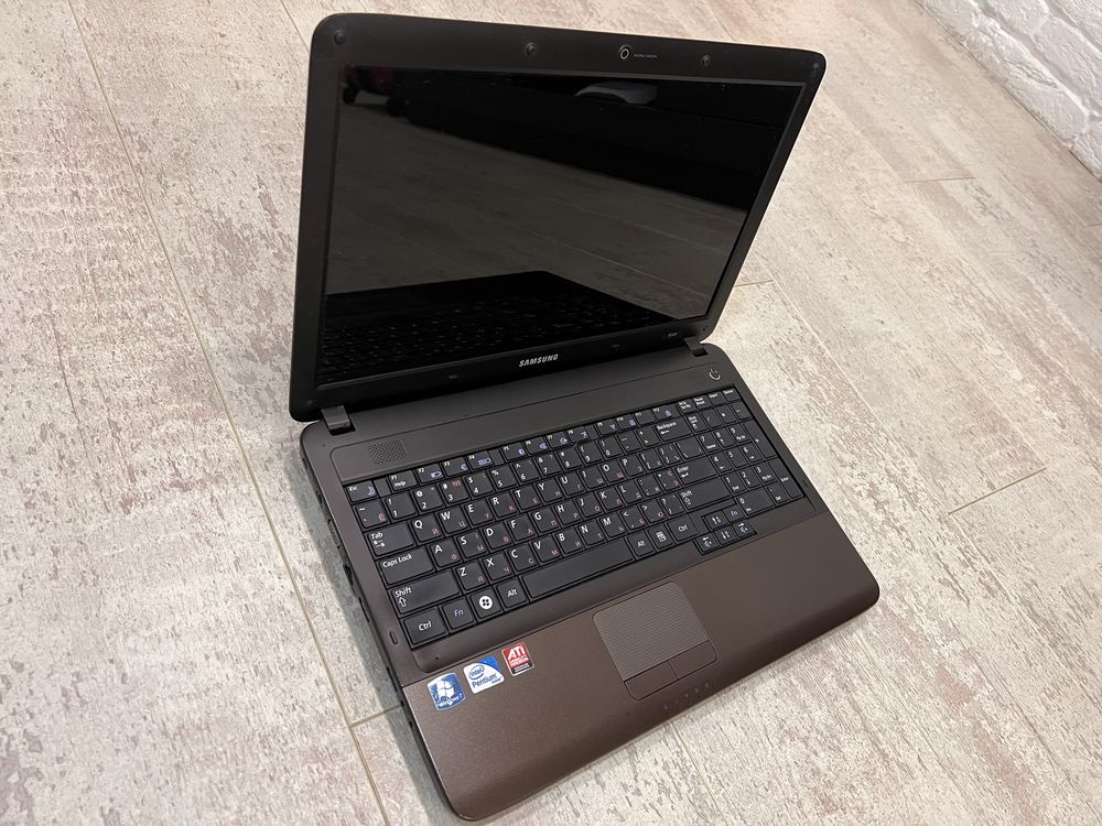 Ноутбук Samsung R540