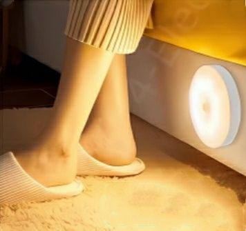 Світильник бездротовий з датчиком руху