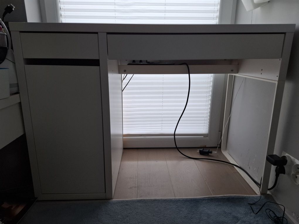 Biurko ikea micke szuflady białe