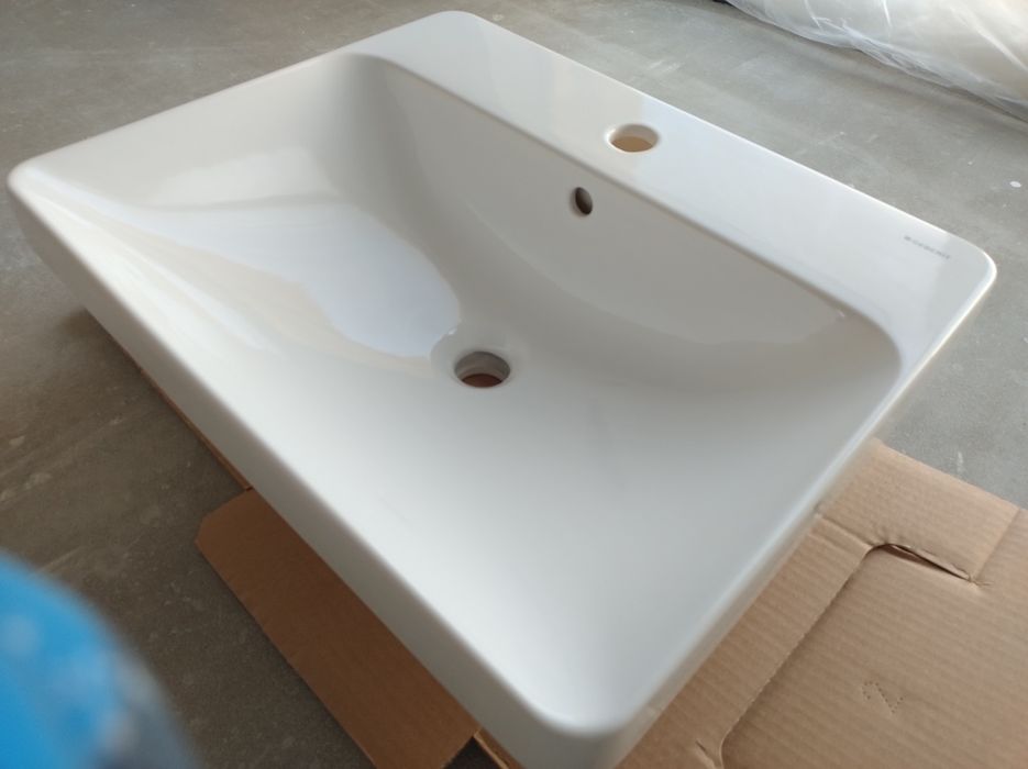 Piękna umywalka Geberit Variform 55 x 45 cm nowa gwarancja