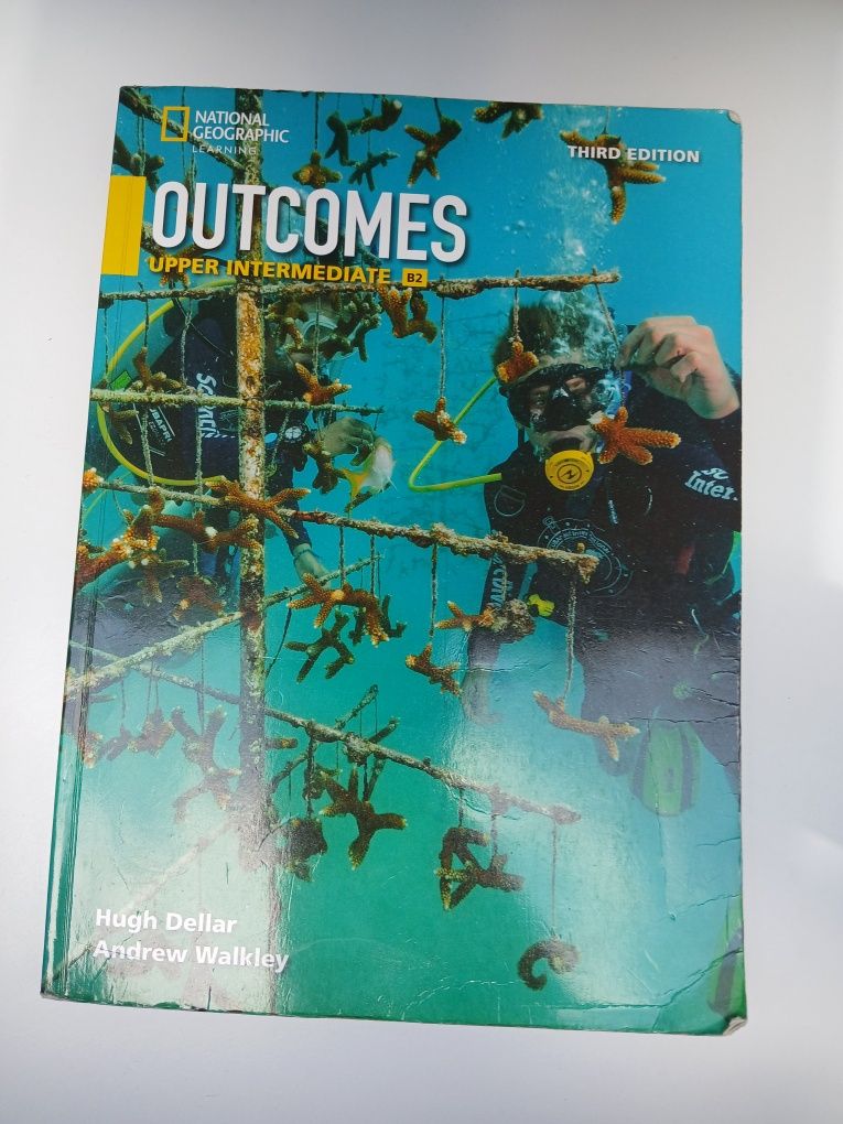 OUTCOMES 3RD EDITION Upper-Intermediate Student's Book with Spark plat