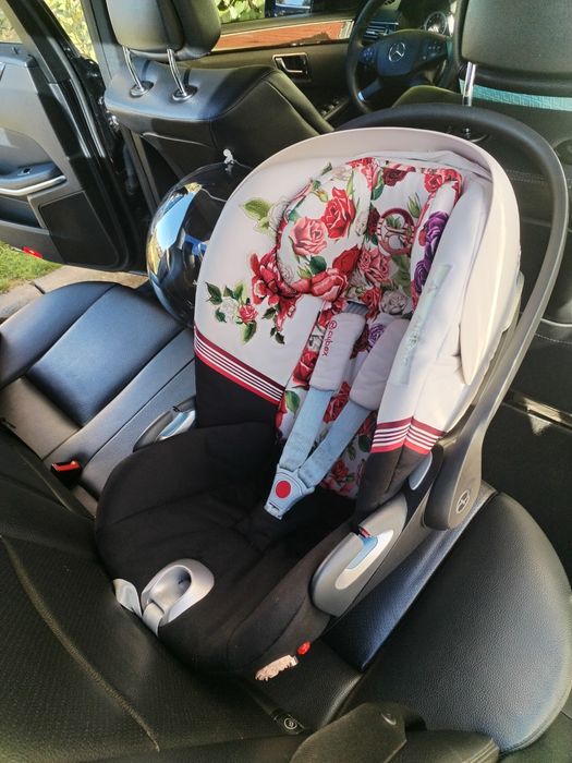 Автокрісло/автолюлька для малят Cybex Cloud Z Spring blossom