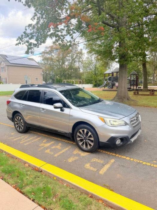 Subaru Outback Limited      2016