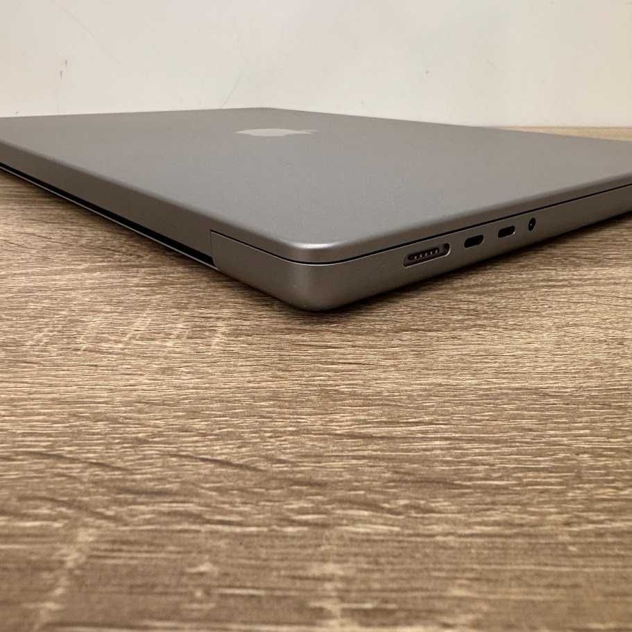 Macbook Pro 16" 2021 M1 Max / 64Gb DDR5 / SSD 1000Gb (код: M0730)