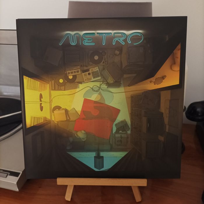 Metro A3 vinyl, MINT