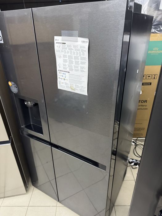 Холодильник LG side by side GSLC41EPPE 641L