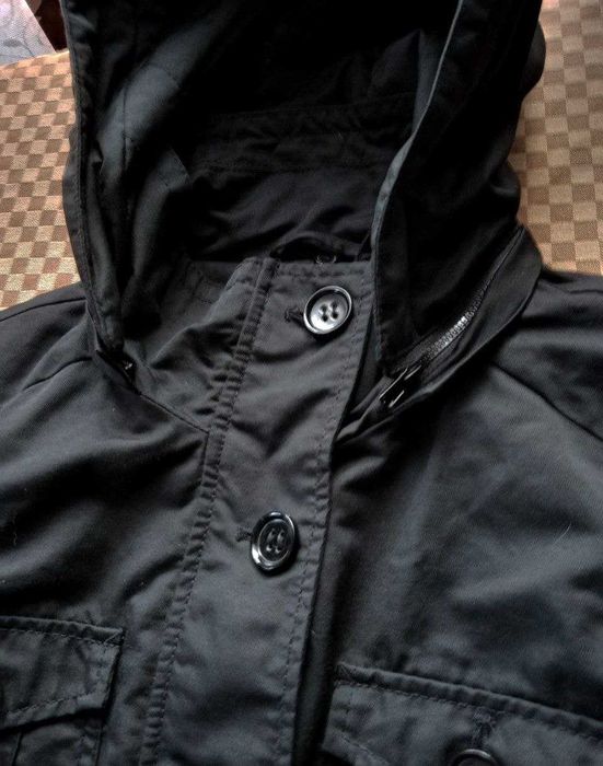 Женская куртка-парка фирмы Esprit