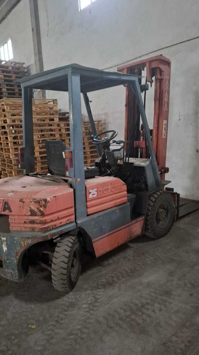 empilhador toyota 25