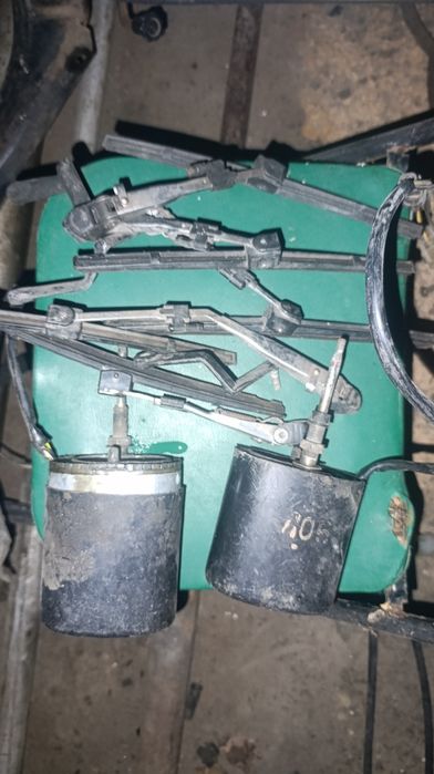 Продам комплект дворников на ваз