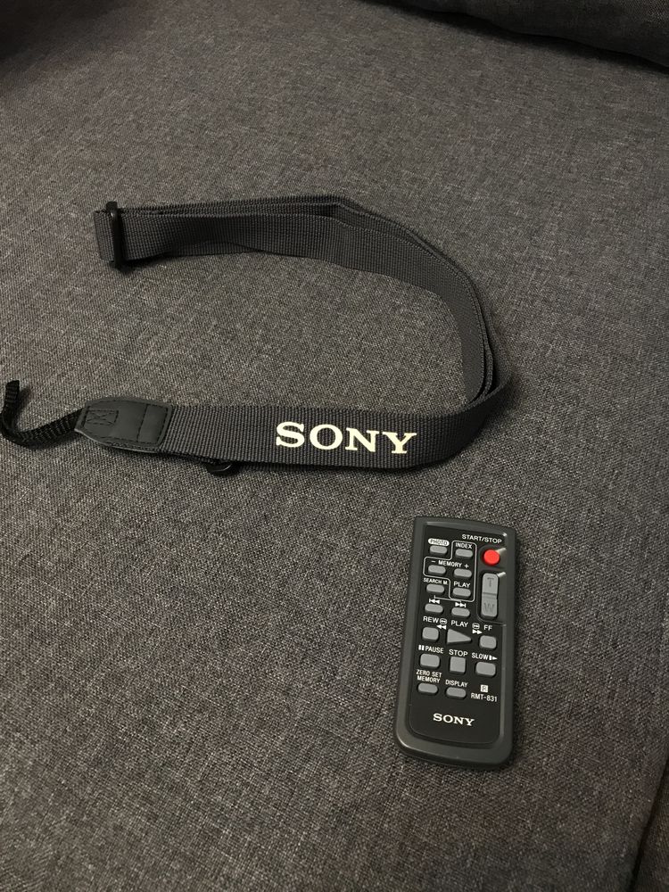 Відеокамера Sony DCR-HC42E + Дуже зручний чохол