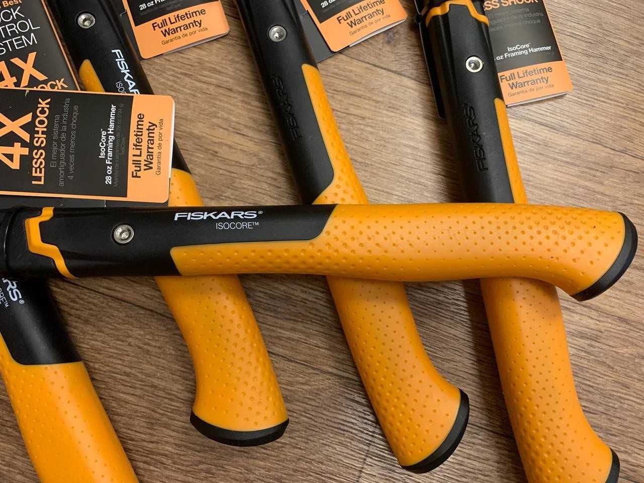 Молоток Fiskars IsoCore 41см/1,1кг 39см/0,9кг пожизненная гарантия!