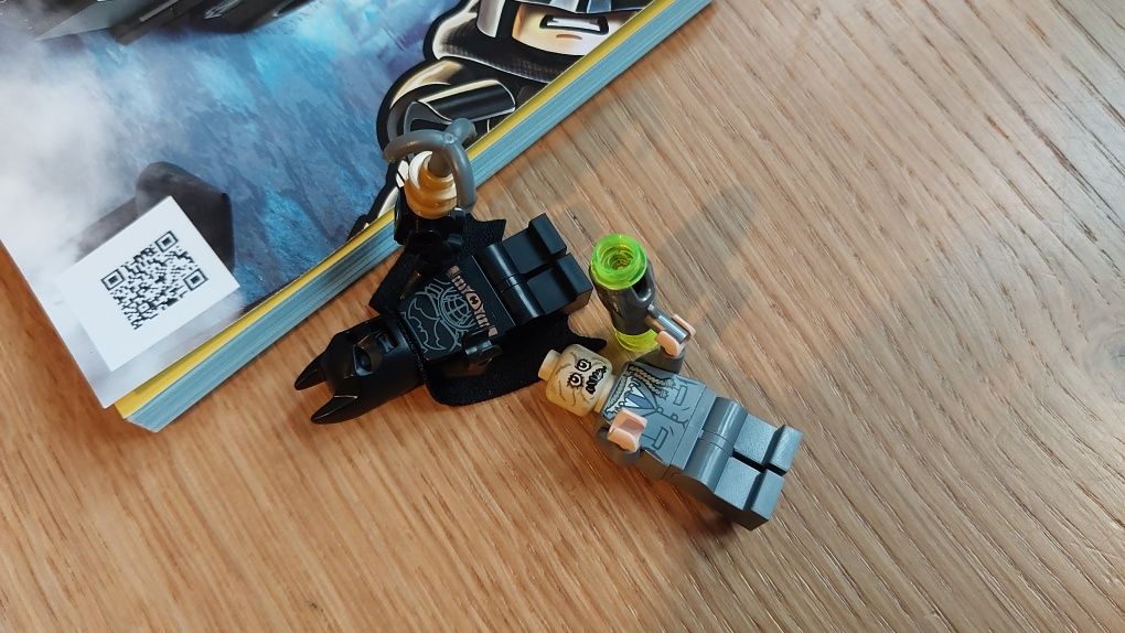 LEGO DC Super Heroes 76239 - Batman Tumbler: starcie ze Strachem na Wr