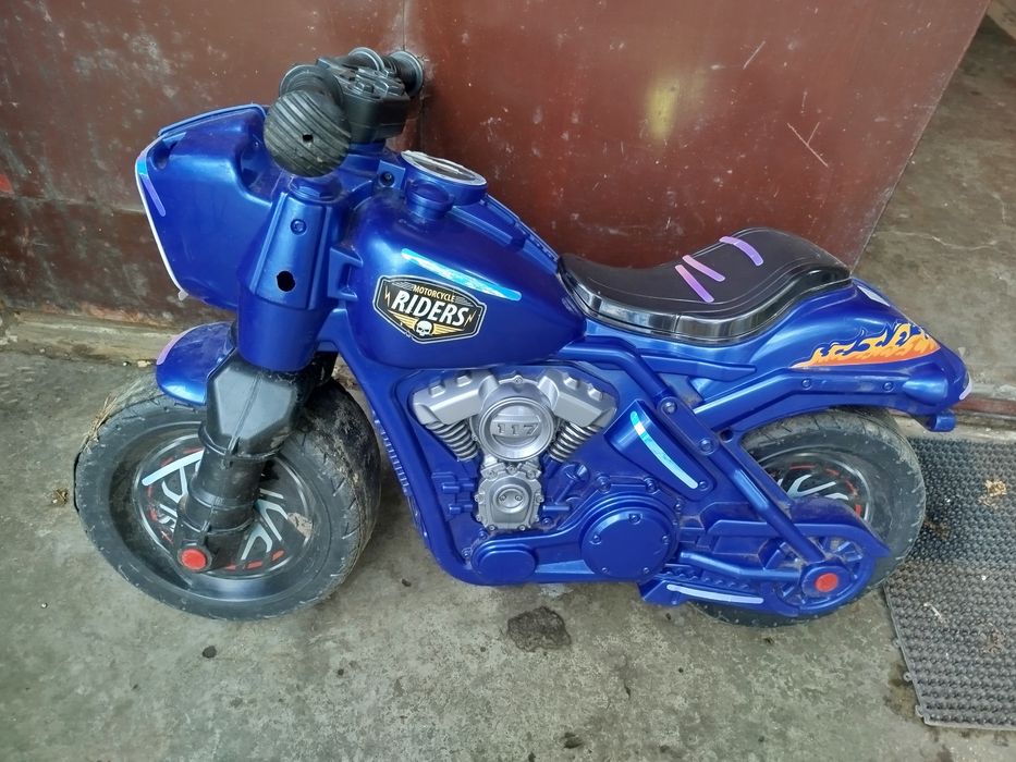 Дитячий мотоцикл, толкар, беговел. Дитячий транспорт.