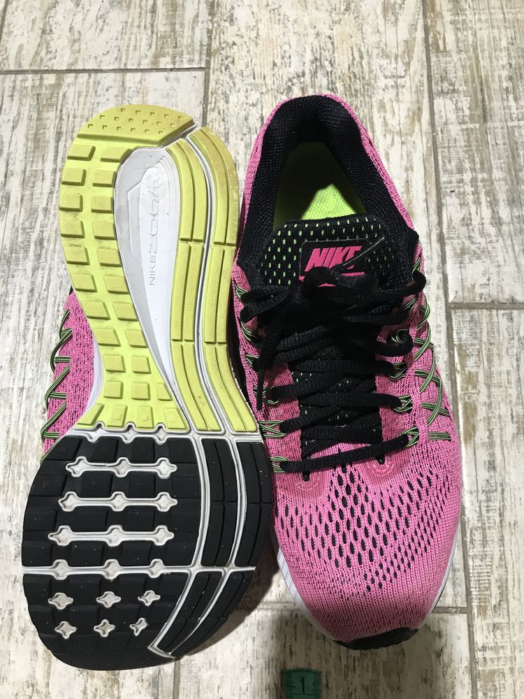 Кросівки жіночі бігові або в зал 40р Nike Zoom Pegasus