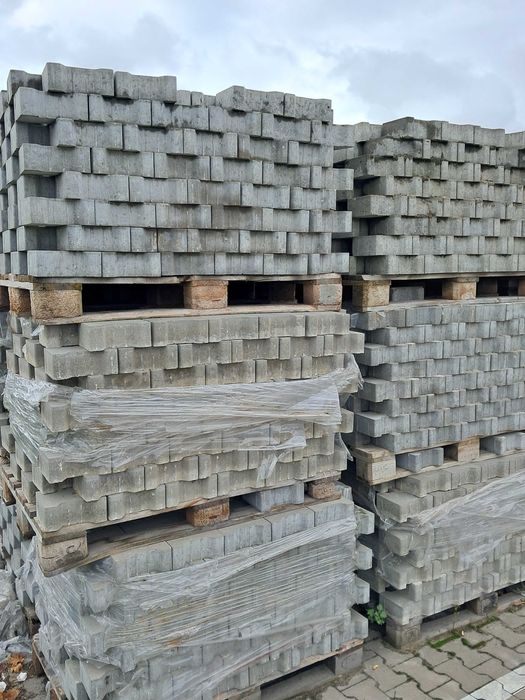 Kostka brukowa z demontażu