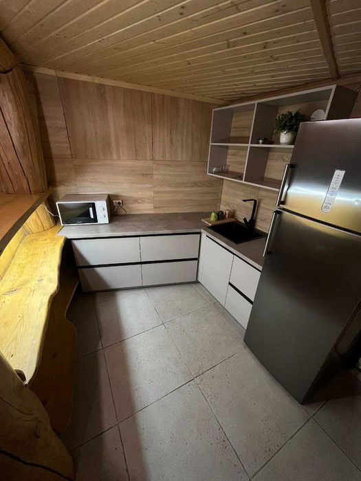 Будинок для двох та більше осіб, басейн з підігрівом! Чан, сауна.