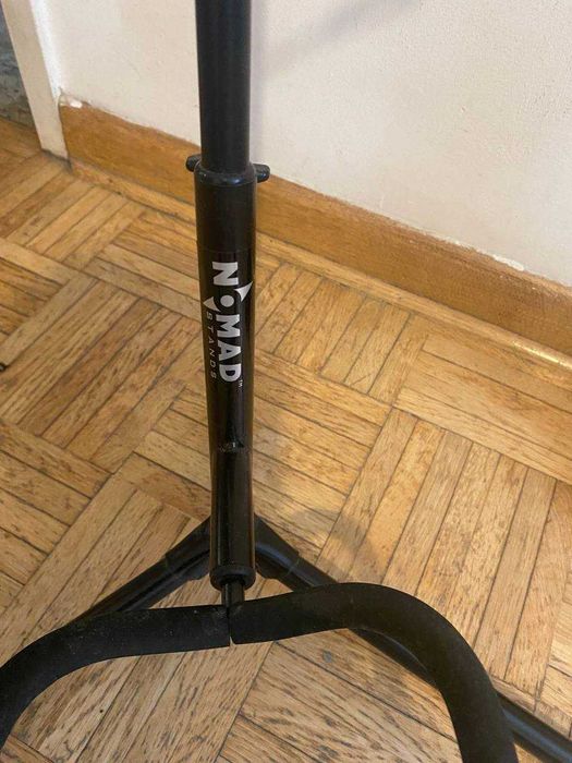 Stojak pod Gitarę