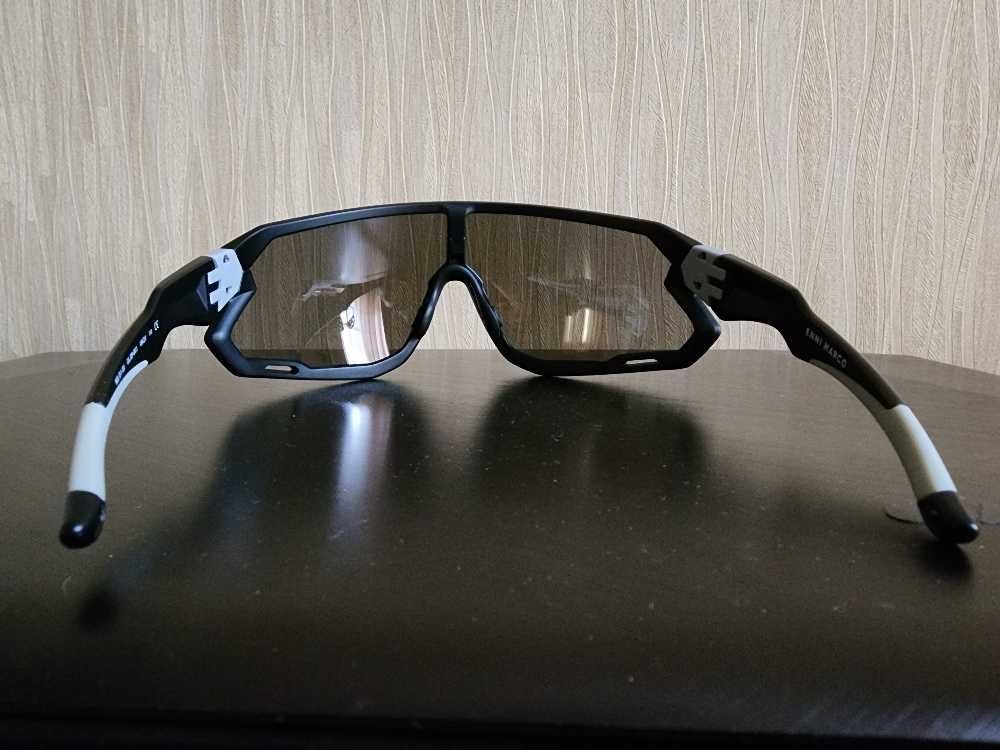 Солнцезащитные очки ENNI MARCO
