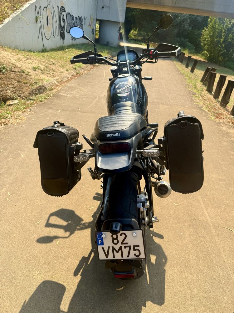 Benelli Leoncino 500 Trail