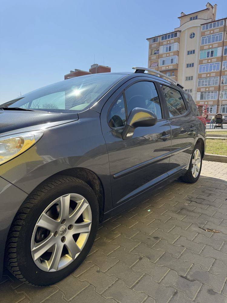 Продам Peugeot 207 SW 2008рік , 1.6 бензин , автомат !