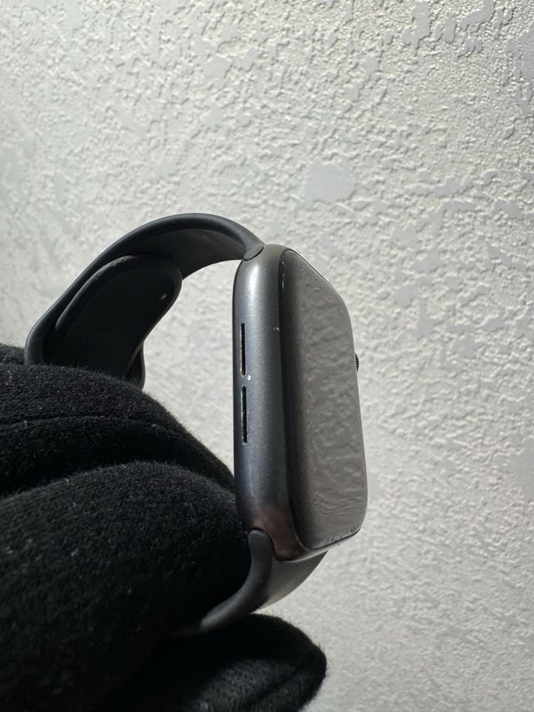 Apple Watch SE 44mm Black