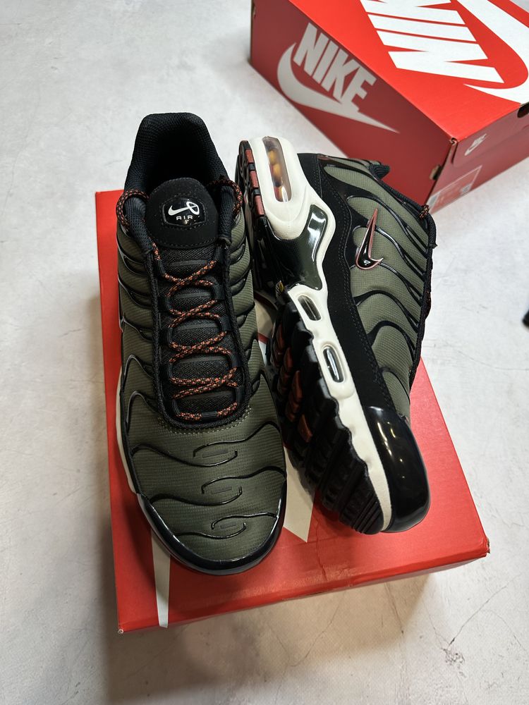 Чоловічі кросівки Nike Air Max Plus Tn