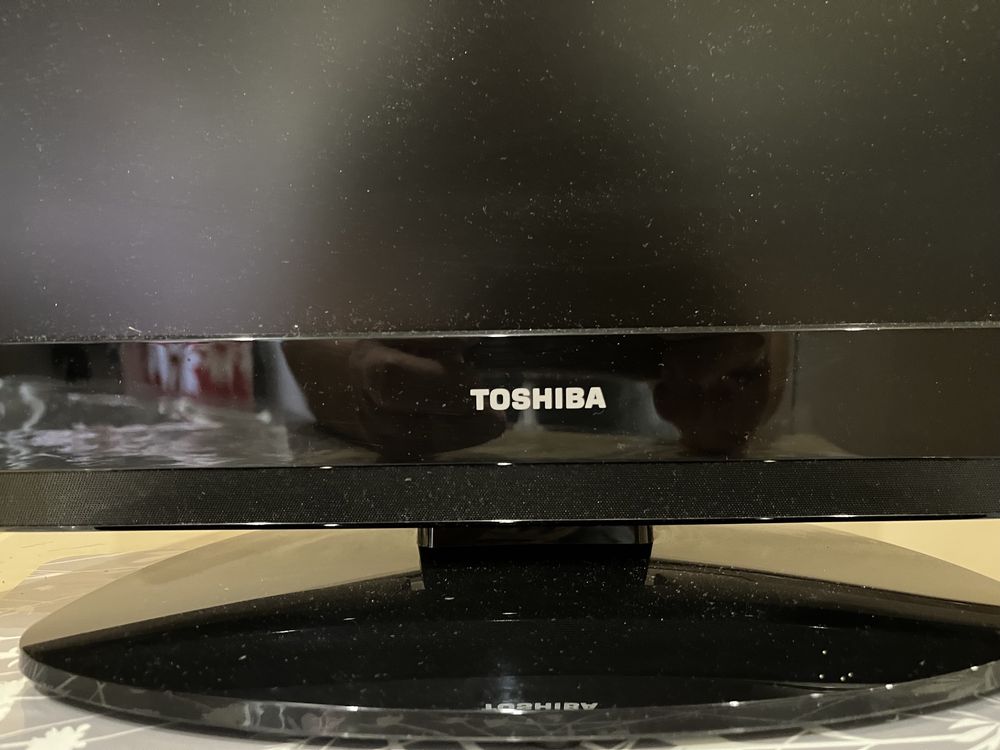 Телевизор Toshiba 19AV615DG