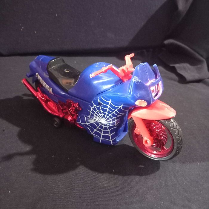Mota Spiderman usada