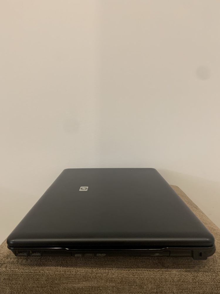 Portátil HP compaq 6830s