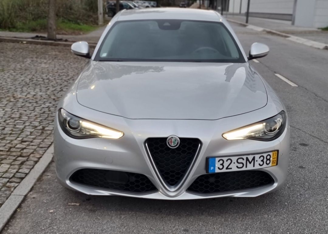Alfa Romeo Giulia Super AT8