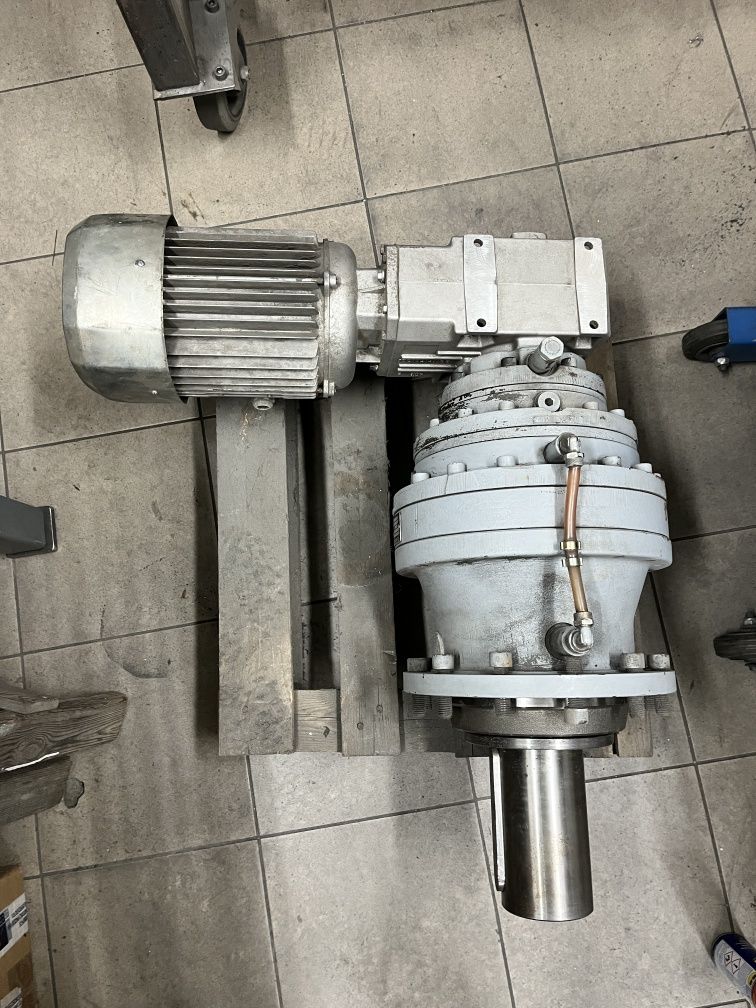 Motoreduktor bonfiglioli 3.0 KW