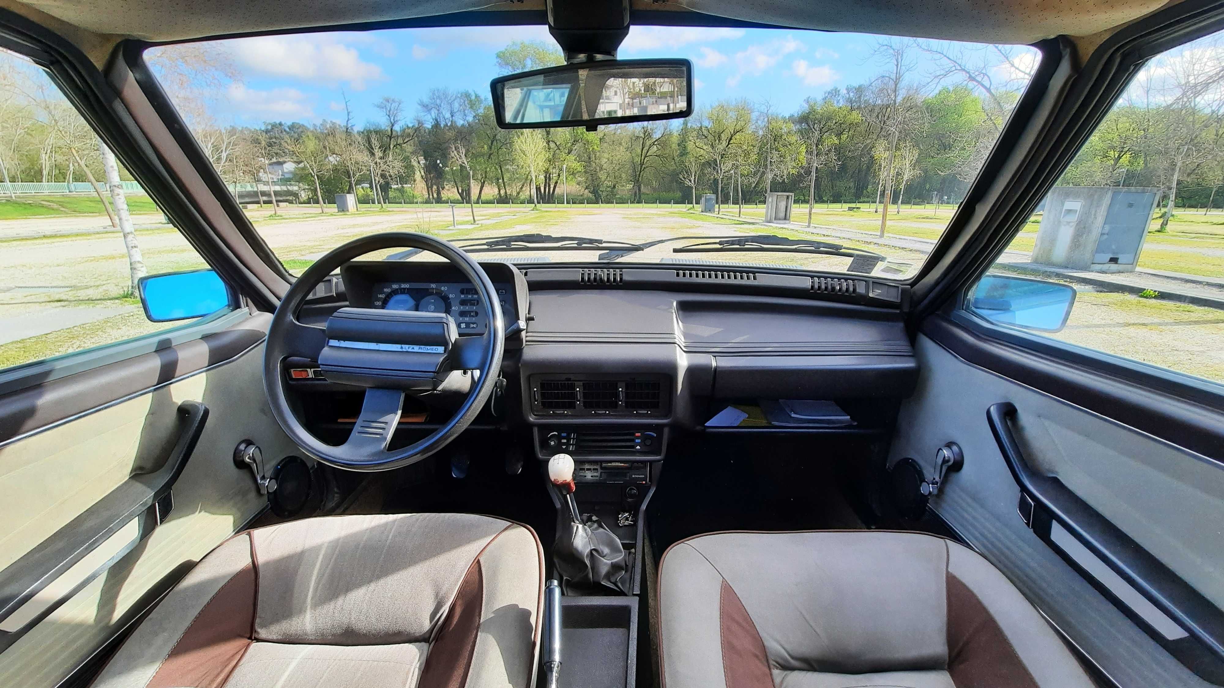 Alfa Romeo Giulietta - 1800 cc - ano 1981