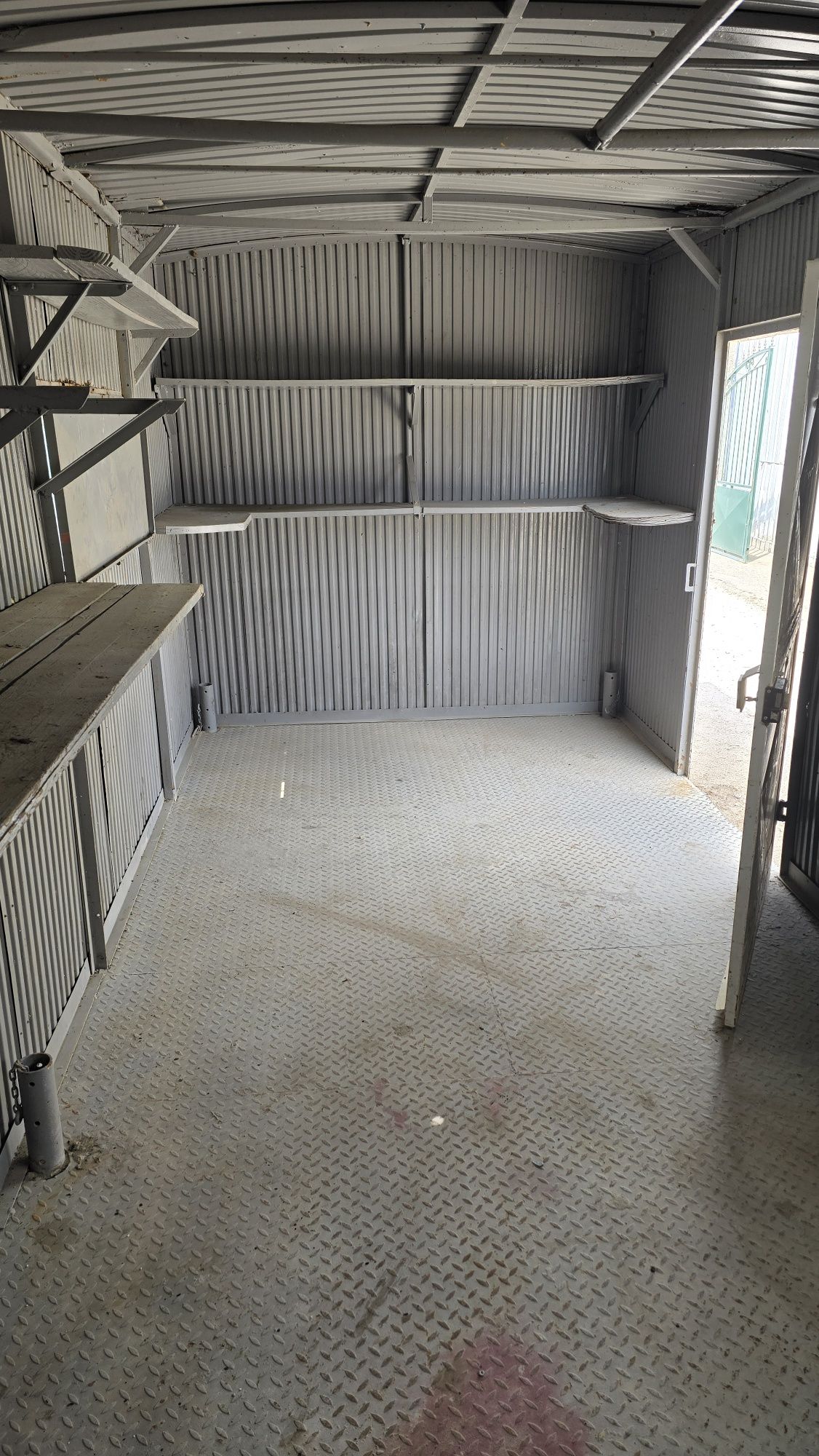 Contentor 5.66m X 2.40m