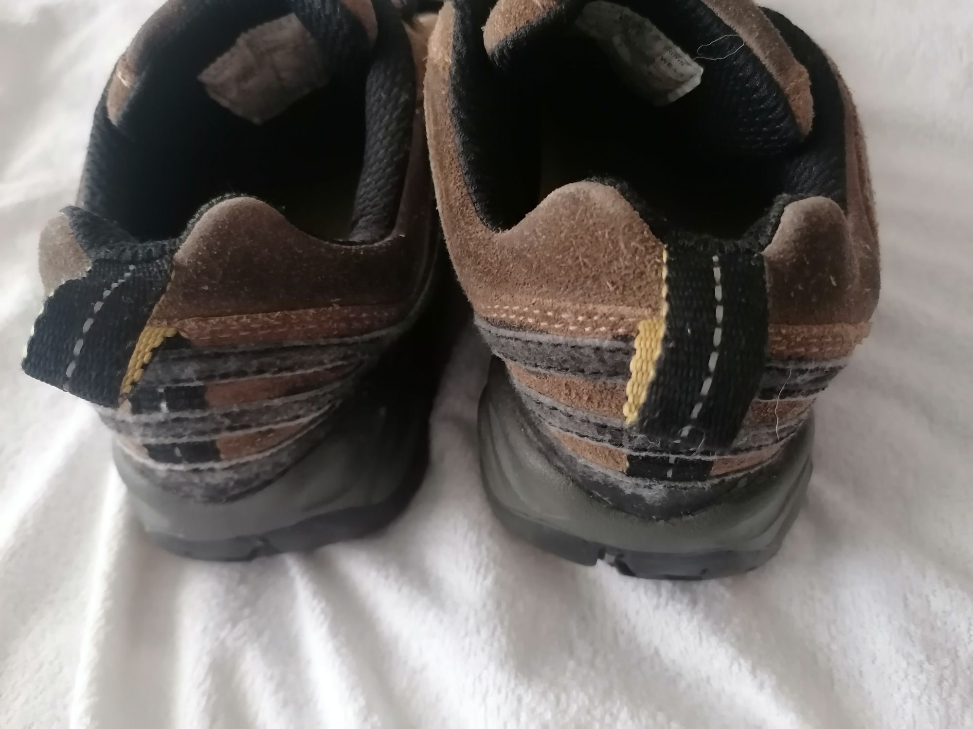 Merrell, nº 41 castanhos
