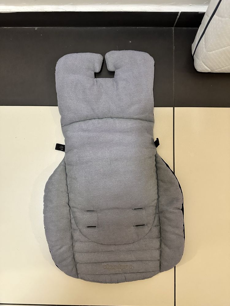 Wózek dziecięcy Baby Design Lupo Comfort 2 w 1 gondola i spacerówka