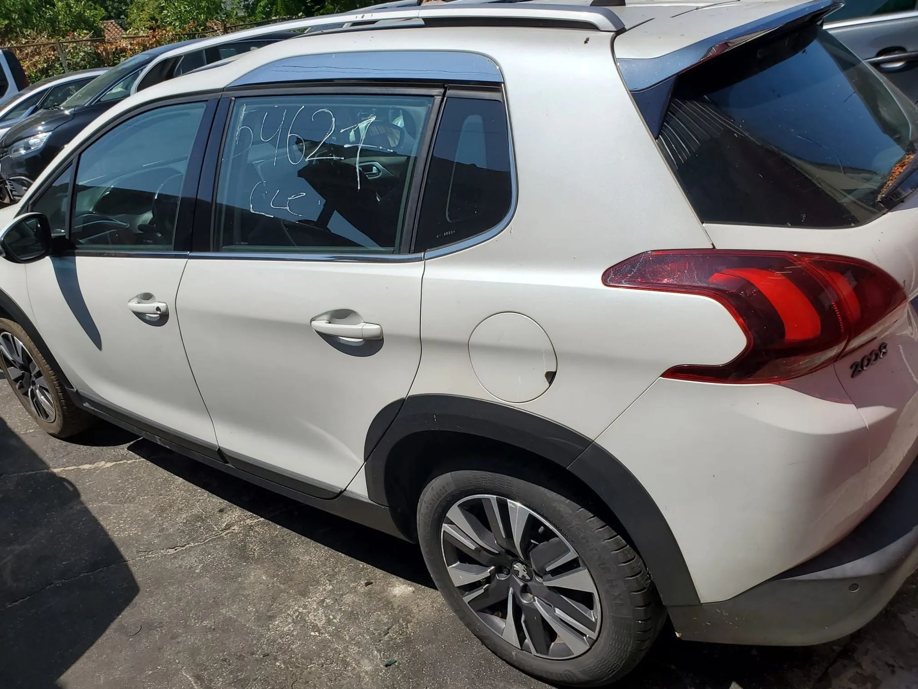 Peugeot 2008 1.2 PureTech 110 cv Automat