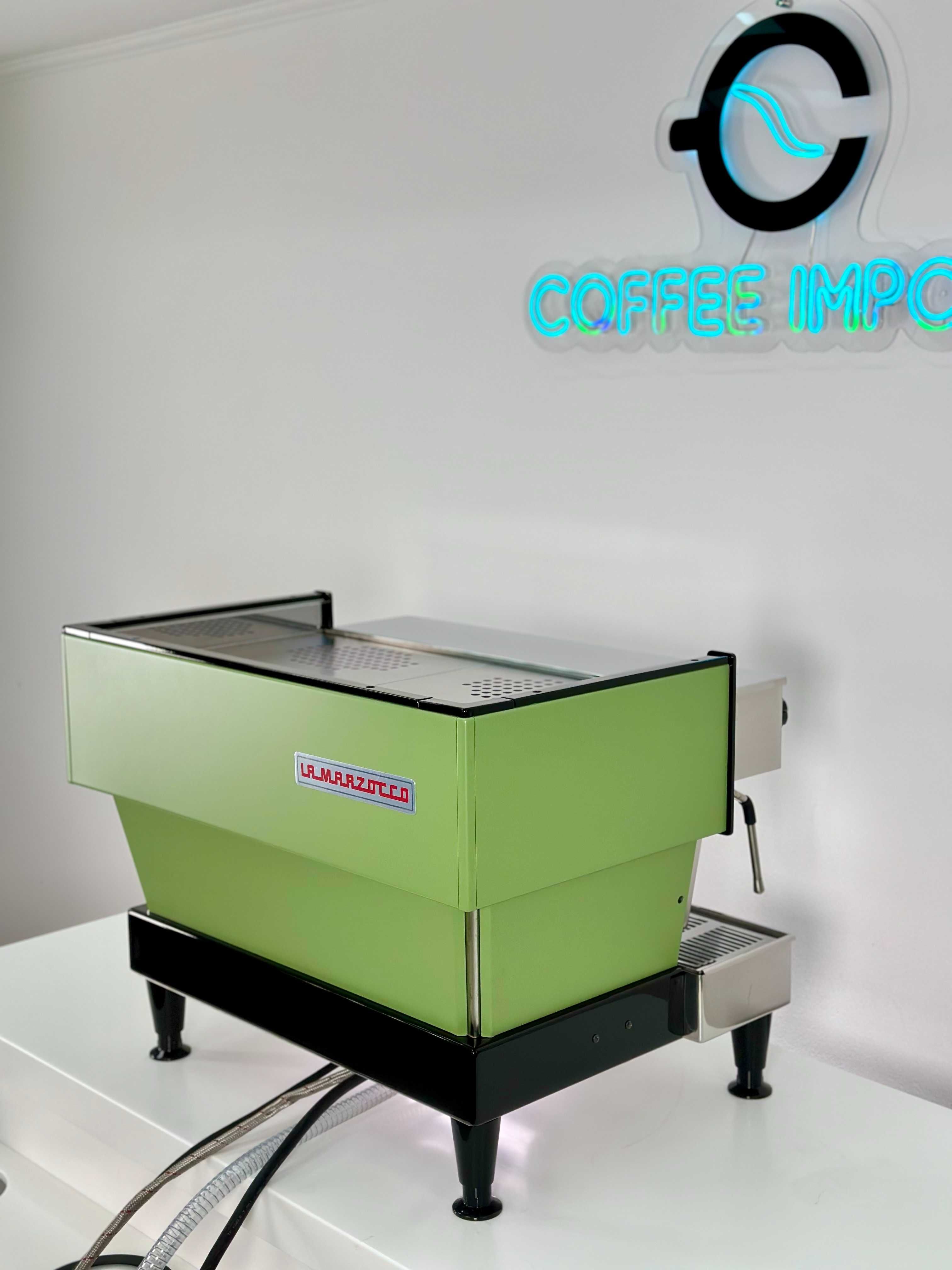 Профессиональная кофемашина La Marzocco Linea AV 2 gr после ТО