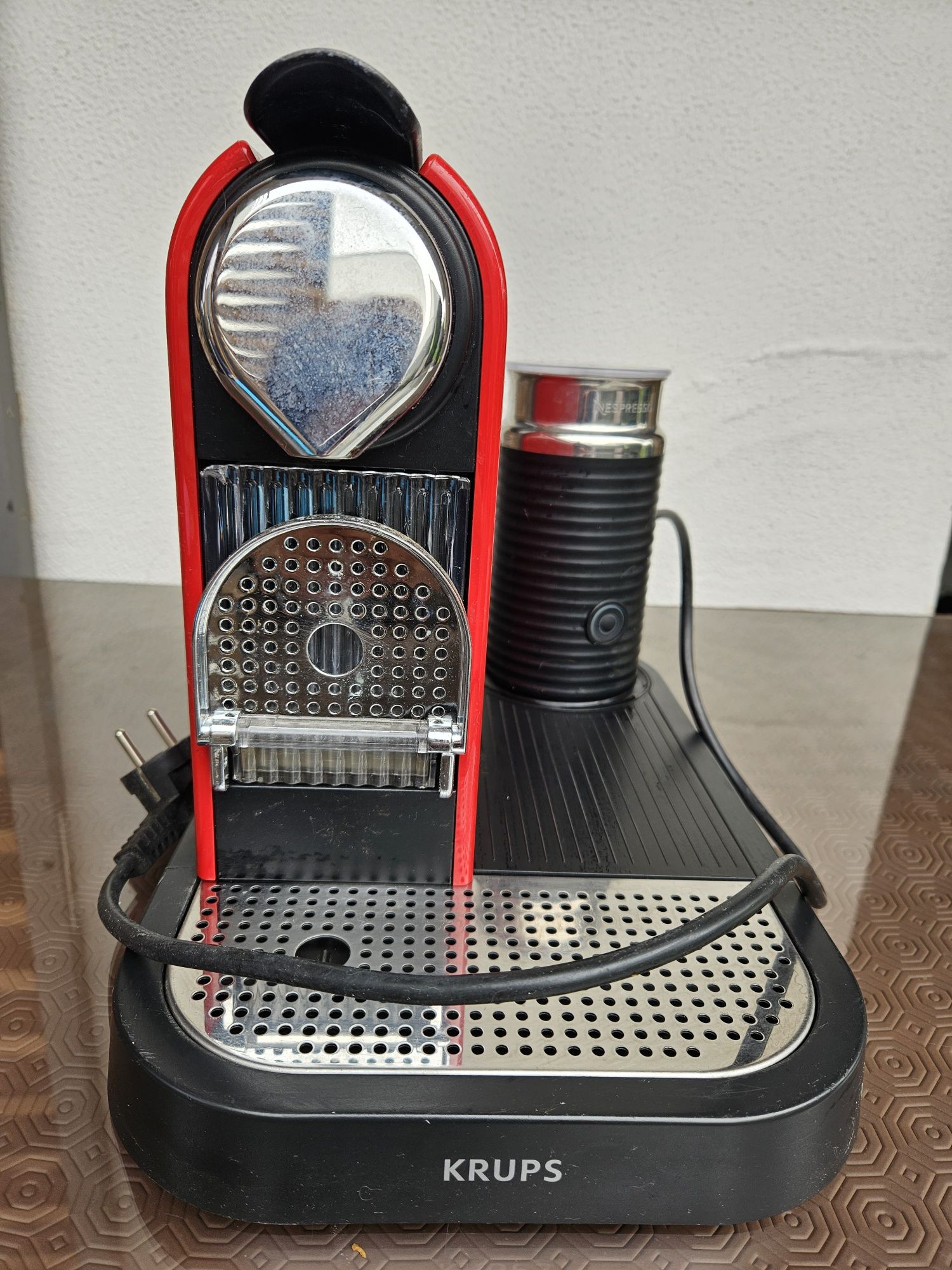 Máquina Café nespresso com aerochino