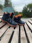 Sprzedam buty trekkingowe hi-tec wodoodporne rozmiar 32.