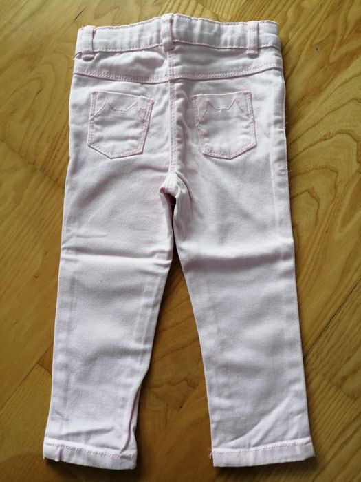 Ubranka dla dziewczynki r. 68-74