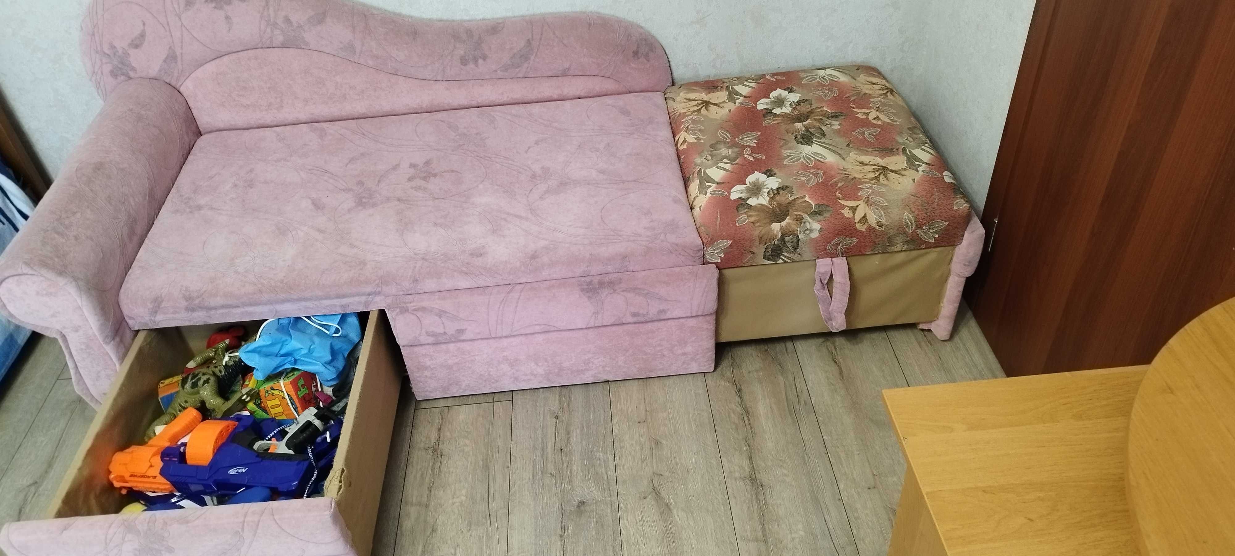 Продам розкладний дитячий диван