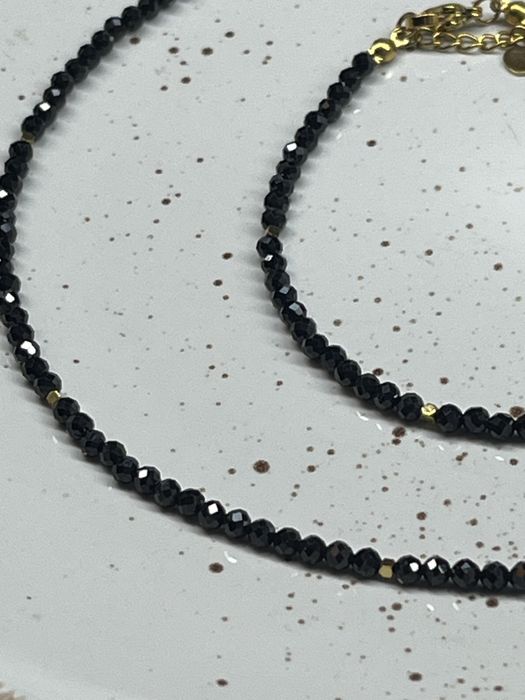 Чокери з чорного оніксу.