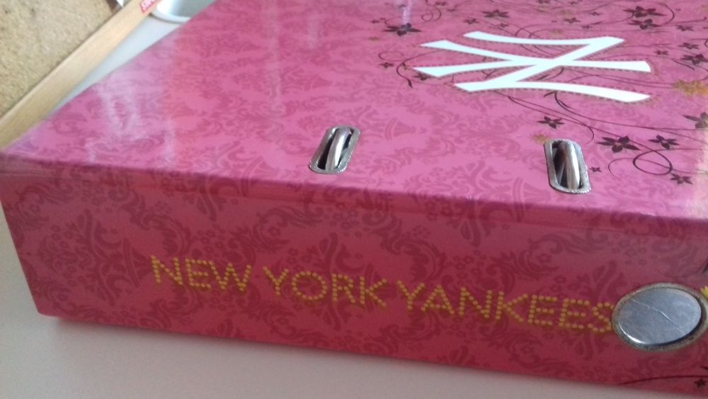 Dossier A4 New York Yankees Cor-de-Rosa