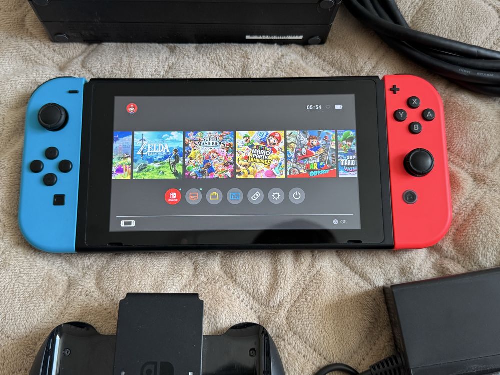 Nintendo Switch V2 + встановлюються ігри+ sd 128gb
