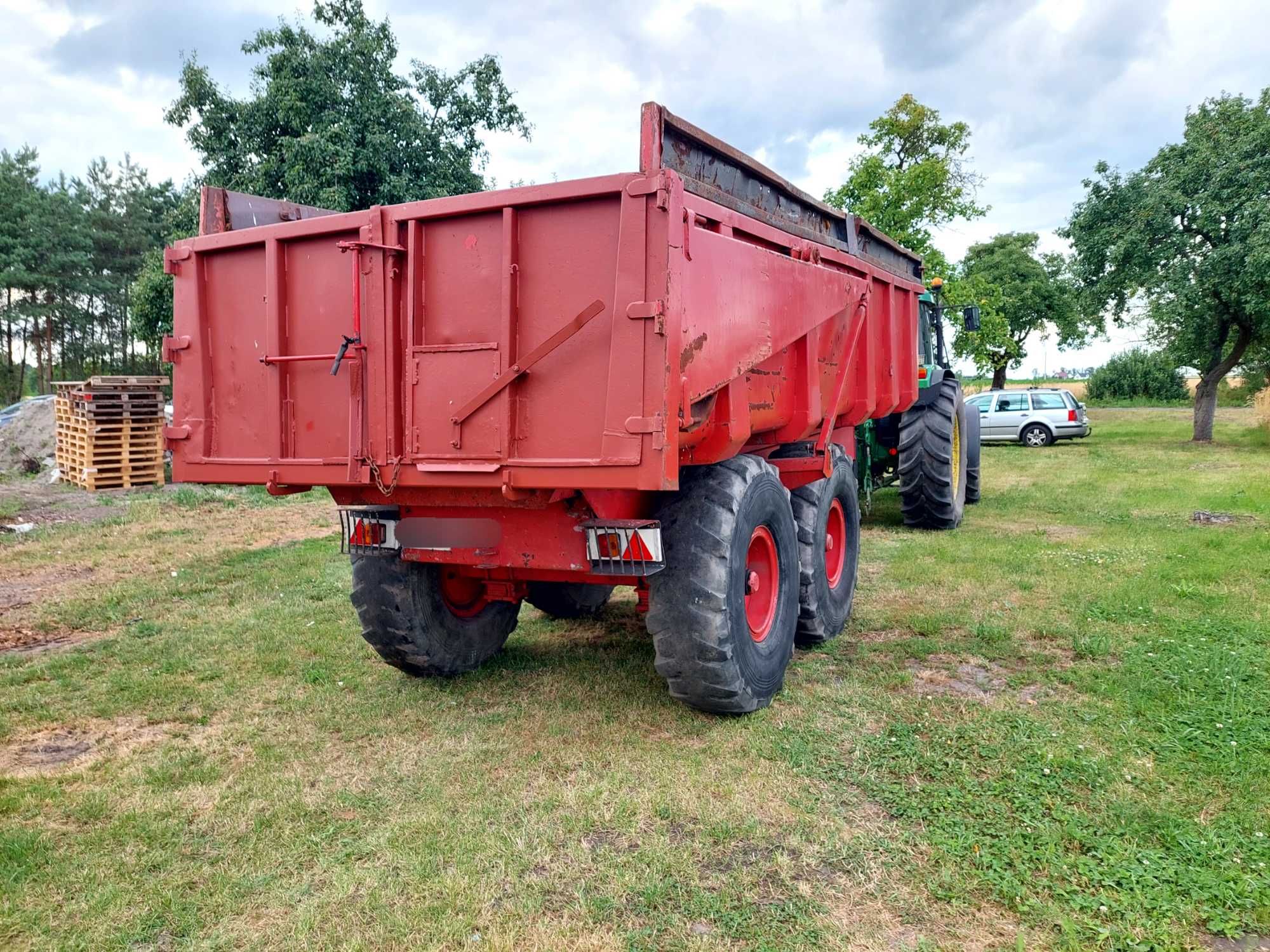 Przyczepa rolnicza tandem