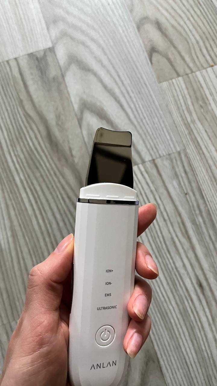 Urządzenie do peelingu kawitacyjnego ANLAN ALCPJ07-02 Biały