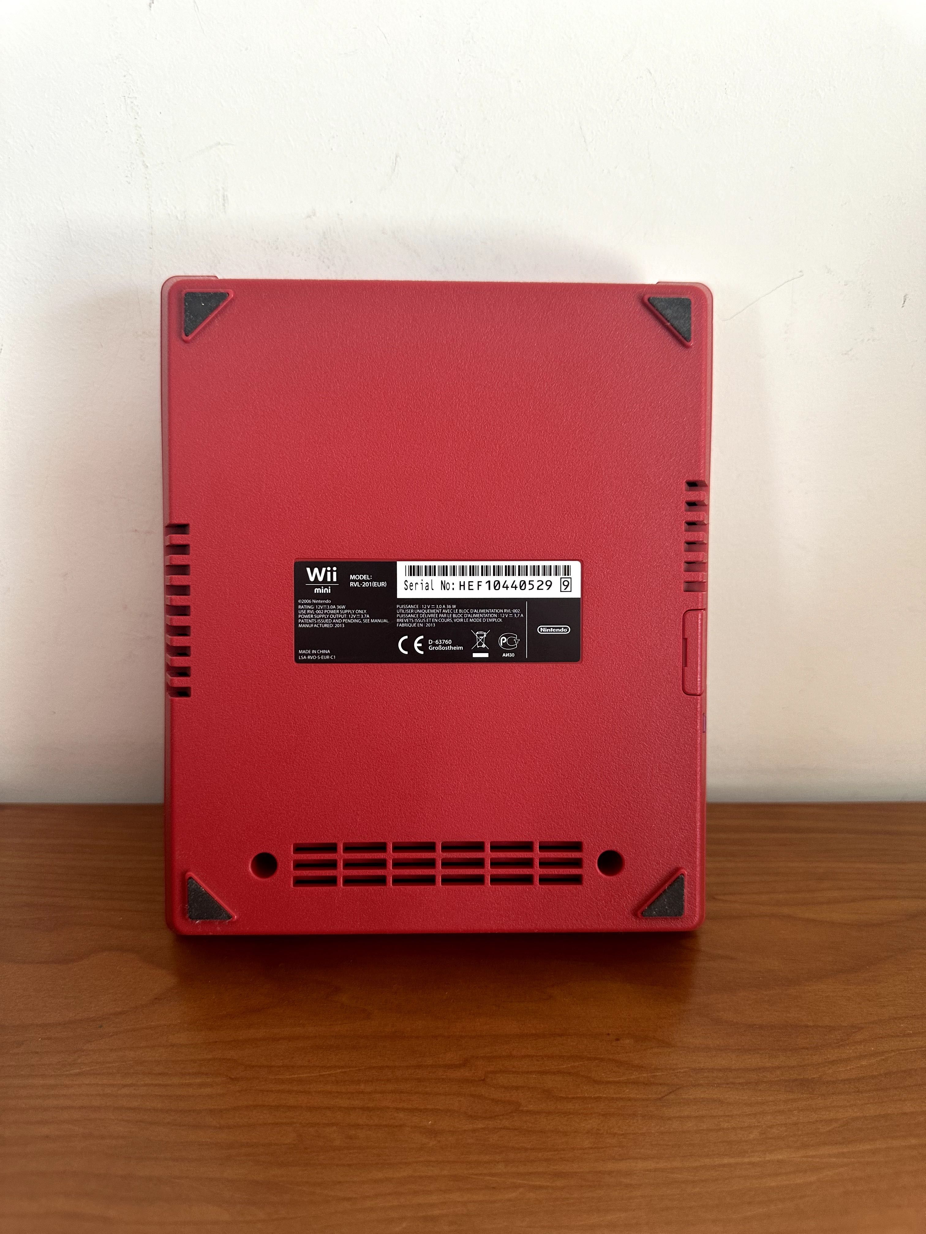 Consola/ Aparelho WII mini (Nintendo) com proteção para o comando