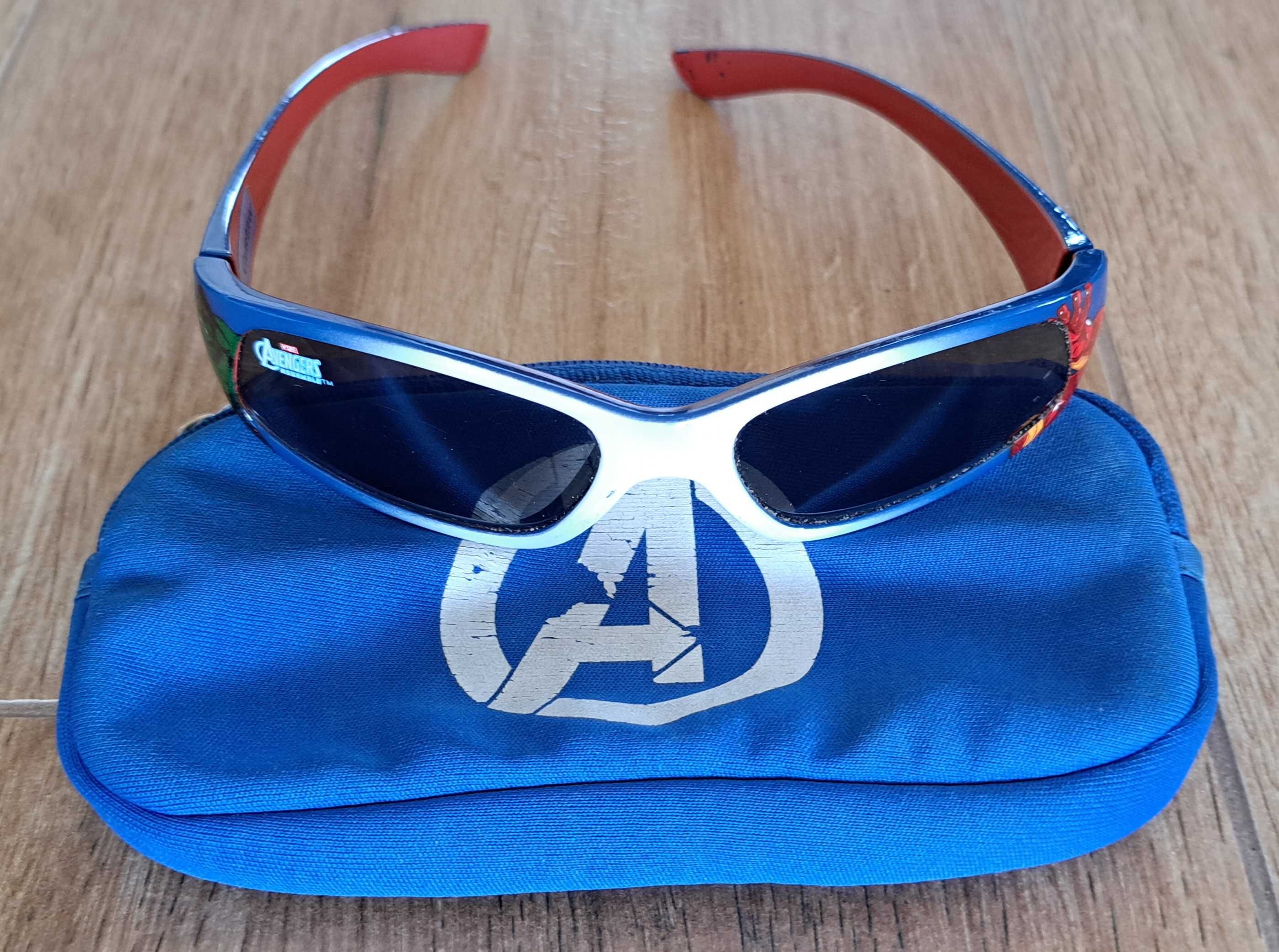 Okulary dziecięce Marvel Avengers z pokrowcem