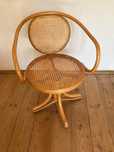 Fotel obrotowy w stylu Thonet