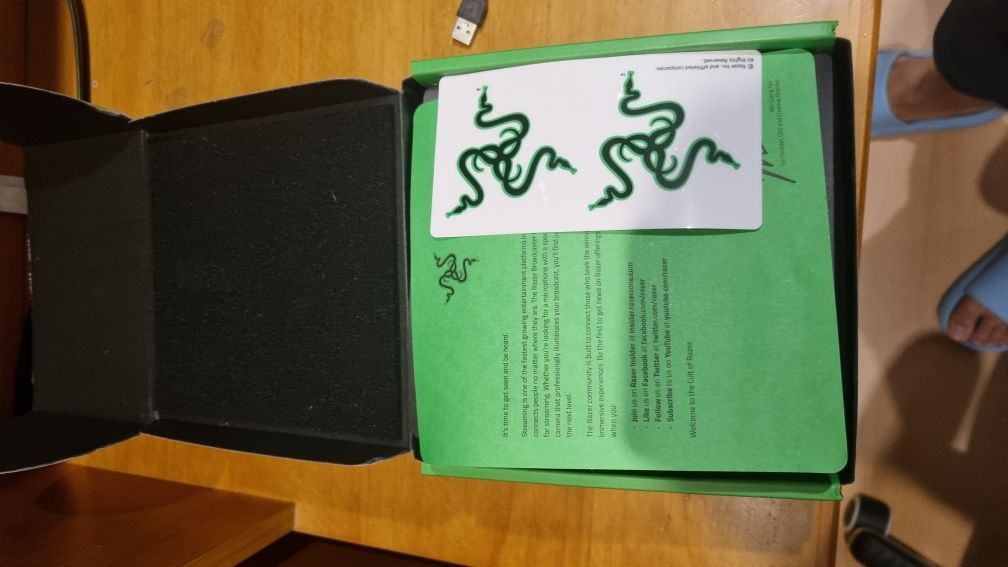 Razer Seiren X Microfone Gaming